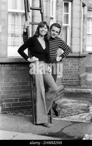 Anthony Hopkins et Diana Rigg. Les deux seront à Macbeth dans la nouvelle production du Théâtre national. Diana Rigg jouera Lady Macbeth et Anthony Hopkins jouera Macbeth, il sera réalisé par Michael Blakemore. 19th septembre 1972. Banque D'Images