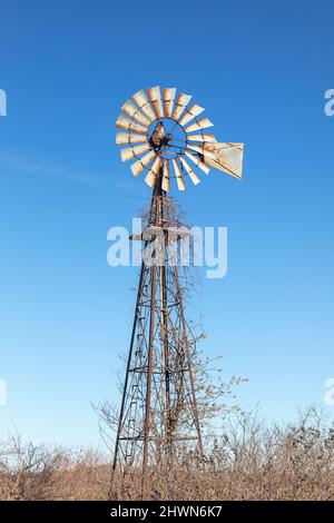 Pompe à vent sur une ferme de l'Iowa. Banque D'Images