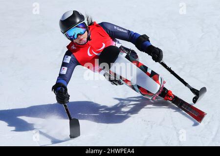 Pékin, Chine. 5th mars 2022. Momoka Muraoka (JPN) ski alpin : les femmes assis en descente pendant les Jeux paralympiques d'hiver de 2022 à Beijing au Centre national de ski alpin de Beijing, en Chine . Crédit: Naoki Nishimura/AFLO SPORT/Alay Live News Banque D'Images