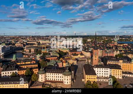 Suède, Comté de Stockholm, Stockholm, vue aérienne de Riddarholmen avec la vieille ville en arrière-plan Banque D'Images