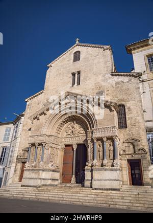 Église Saint-Trophime (Cathédrale Saint-Trophime d'Arles), Arles, Provence, France Banque D'Images