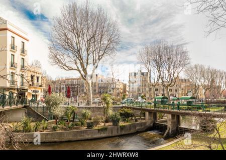 Les rives de la Bassa à Perpignan Banque D'Images