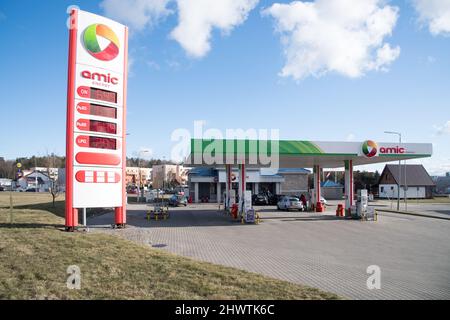 Station-service AMIC Energy Management à Gdansk. Pologne Mars 4th 2022 © Wojciech Strozyk / Alamy stock photo *** Légende locale *** Banque D'Images