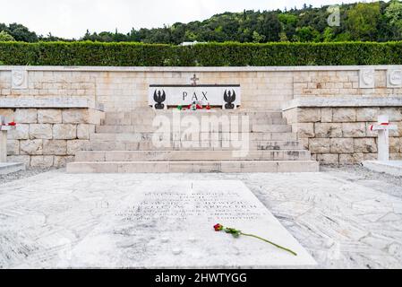 Cimetière historique polonais de la Seconde Guerre mondiale près de l'abbaye de Montecassino Banque D'Images