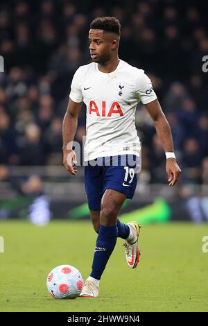 Londres, Royaume-Uni. 07th mars 2022. Ryan Sessegnon de Tottenham Hotspur en action pendant le jeu. Premier League Match, Tottenham Hotspur v Everton au Tottenham Hotspur Stadium de Londres, le lundi 7th mars 2022. Cette image ne peut être utilisée qu'à des fins éditoriales. Utilisation éditoriale uniquement, licence requise pour une utilisation commerciale. Aucune utilisation dans les Paris, les jeux ou les publications d'un seul club/ligue/joueur. photo par Steffan Bowen/Andrew Orchard sports photographie/Alay Live news crédit: Andrew Orchard sports photographie/Alay Live News Banque D'Images