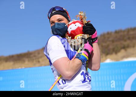 Oksana Masters (Etats-Unis), 8 MARS 2022 - Biathlon : les femmes du milieu 10km assis pendant les Jeux paralympiques d'hiver de Beijing 2022 au Centre national de biathlon de Zhangjiakou, Hebei, Chine. (Photo de Yohei Osada/AFLO SPORT) Banque D'Images