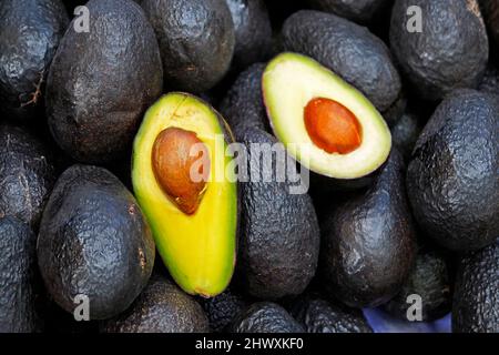 Avocats sur le marché dans le quartier d'Ipanema Banque D'Images