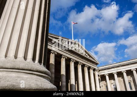 British Museum, entrée principale et bâtiment néoclassique, Londres, Angleterre, Grande-Bretagne Banque D'Images