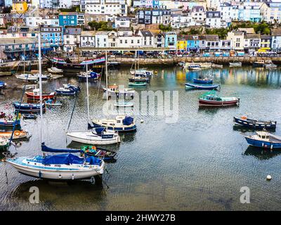 Port et ville de Brixham dans le sud du Devon. Banque D'Images