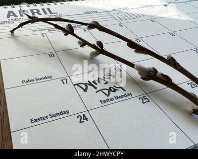 Le jour de Dyngus (ou Dingus) est un jour férié polonais qui tombe le lundi juste après le dimanche de Pâques. Banque D'Images