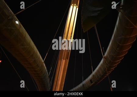 Pont de Pescara de nuit dans les Abruzzes, Italie Banque D'Images