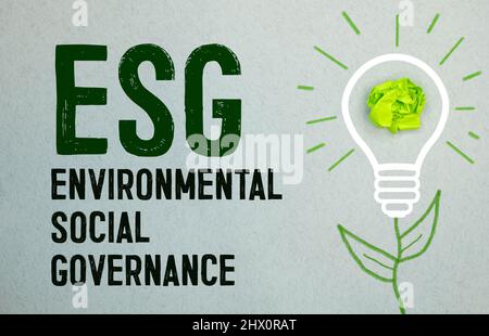 ESG Environnement social et gouvernance d'entreprise concept. Texte sur papier. Banque D'Images