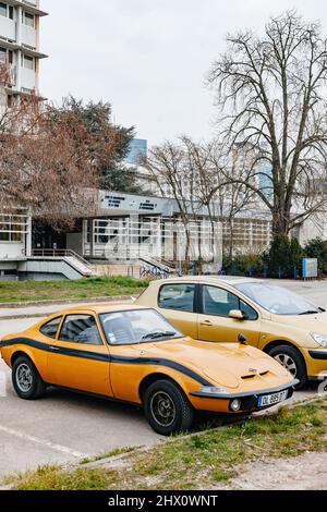 Strasbourg, France - 21 mars 2015 : vue en hauteur de l'Opel Expireste GT inspirée de la Corvette de Chevrolet Banque D'Images