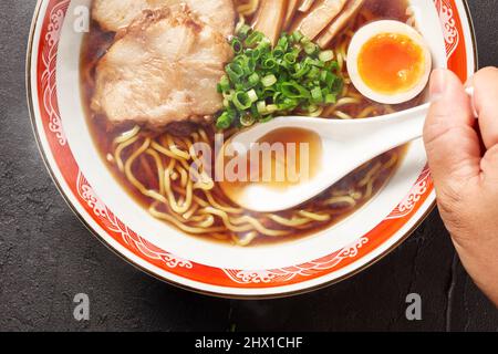 Sauce soja Ramen Banque D'Images