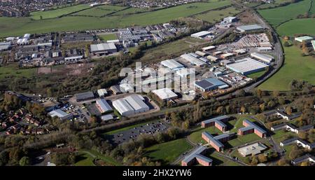 Vue aérienne de Tollgate Industrial Estate (avec St Albans Road Industrial Estate un peu plus en arrière, Stafford, Royaume-Uni Banque D'Images