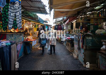 TEL AVIV, ISRAIL - 25 janvier 2022 : marché du bazar du Carmel Banque D'Images