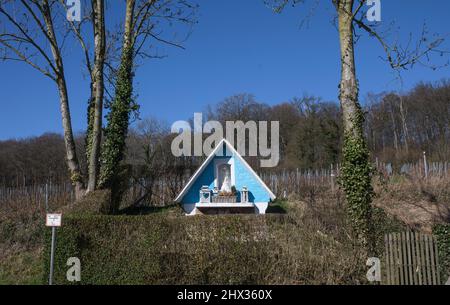 Petite chapelle au sentier de randonnée près de Sint-Martens-Voeren, région de Voer en Belgique Banque D'Images