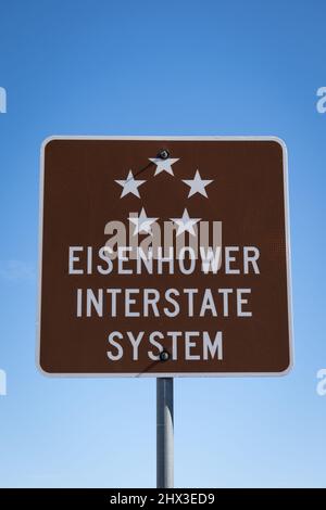 Eisenhower Interstate System est un réseau d'autoroutes à accès contrôlé nommé pour le Président de 34th, Dwight D. Eisenhower Banque D'Images