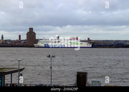 Ferry sur la rivière Mersey, Irlande, ligne Stena Banque D'Images