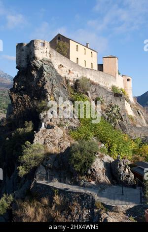 France, Corse, Corte, vue sur la citadelle et le 'Eagles Nest' Banque D'Images