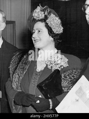 La reine Elizabeth a fêté son anniversaire de 51st ans. À la demande du Premier Ministre Menzies, l'Administrateur général du Commonwealth Sir John Northcott a envoyé à sa Majesté le message suivant: "Au nom du peuple et du Gouvernement de l'Australie, de ma femme et de moi-même, je tiens à vous féliciter et à vous souhaiter bonne volonté à l'occasion de l'anniversaire de votre Majesté." 09 décembre 1948. (Photo de Reuterphoto) Banque D'Images