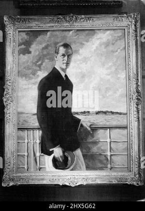 Exposition de Duke Yachting Portrait in London -- le portrait du duc d'Édimbourg de M. Bernard Admas, peint pour le Royal Thames Yacht club, qui est suspendu à l'exposition de la Royal Society of Portrait Peatres des Galeries du Royal institute, Piccadilly, Londres. L'exposition a son aperçu au jour le jour (jeudi). Le portrait, qui sera suspendu plus tard dans le hall d'entrée du siège du yacht club à Knightsbridge, montre le duc en robe de char à voile sur le rail du yacht royal Britannia. 17 novembre 1955. (Photo de Reuterphoto). Banque D'Images