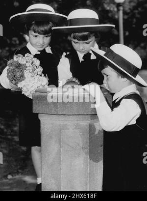 Triplés de Bishop. 21 décembre 1953. • Triplés de l'évêque. Banque D'Images