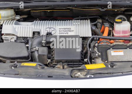 Swat, Pakistan, février 21,2022: Toyota hybride car Engine Bay Banque D'Images