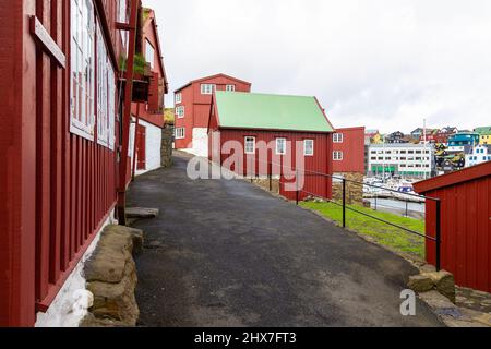 Torshavn, Îles Féroé, Danemark - 03 mai 2018 : quelques bâtiments anciens et traditionnels à Tinganes, Torshavn, Îles Féroé, Danemark. Banque D'Images