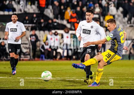 Belgrade, Serbie. 10th mars 2022. Belgrade - Jens Toornstra de Feyenoord marque le 1-1 lors du match entre FK Partizan et Feyenoord au stade Partizan, le 10 mars 2022 à Belgrade, Serbie. (Box to Box Pictures/Yannick Verhoeven) Credit: Box to Box Pictures/Alamy Live News Banque D'Images