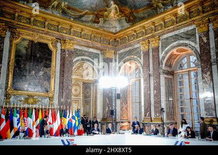 Versailles, France. 10th mars 2022. Union européenne les dirigeants de l'UE se réunissent au château de Versailles pour une réunion informelle de deux jours pour leur première session de travail. Le sujet est l'évolution actuelle après l'attaque russe contre l'Ukraine. Credit: Kay Nietfeld/dpa/Alay Live News Banque D'Images