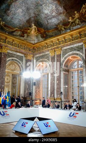 Versailles, France. 10th mars 2022. Union européenne les dirigeants de l'UE se réunissent au château de Versailles pour une réunion informelle de deux jours pour leur première session de travail. Le sujet est l'évolution actuelle après l'attaque russe contre l'Ukraine. Credit: Kay Nietfeld/dpa/Alay Live News Banque D'Images