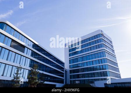 Essen, Allemagne. 09th mars 2022. Vue sur le nouveau campus Aldi. Credit: Rolf Vennenbernd/dpa/Alay Live News Banque D'Images