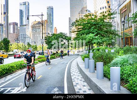 West Side Bicycle Lanes et Cityscape, New York, New York, États-Unis Banque D'Images