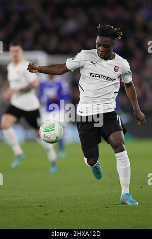 LEICESTER, ROYAUME-UNI. MARS 10th: Jeremy Doku de Rennes en action lors de l'UEFA Europa Conference League Round de 16 match de première étape entre Leicester City et Rennes au King Power Stadium, Leicester, le jeudi 10th mars 2022. (Crédit : James HolyOak | MB Media) Banque D'Images