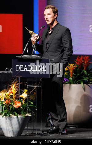 Benedict Cumberbatch avec le Cinema Vanguard Award pour son rôle dans Power of the Dog au 37e Festival International du film de Santa Barbara Banque D'Images