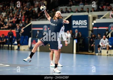 Paris, France. 10th mars 2022. Mikkel Hansen de PSG tourne lors du match de handball de la EHF Champions League, Group phase entre Paris Saint-Germain (PSG) Handball et Telekom Veszprem (KSE) le 10 mars 2022 au stade Pierre de Coubertin à Paris, en France. Crédit: Victor Joly/Alay Live News crédit: Victor Joly/Alay Live News Banque D'Images