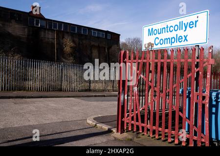 Mountcollyer Street à Belfast, Irlande du Nord. Où le film autobiographique de l'âge de la venue 'Belfast' écrit et réalisé par Kenneth Branagh est mis en place. Banque D'Images