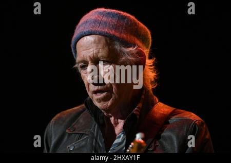 New York, États-Unis. 10th mars 2022. Keith Richards et les X-pensive Winos se produisent sur scène lors du sixième concert annuel Love Rocks NYC Benefit concert for God's Love que nous livrons au Beacon Theatre de New York, NY, le 10 mars 2022. (Photo par Anthony Behar/Sipa USA) crédit: SIPA USA/Alay Live News Banque D'Images