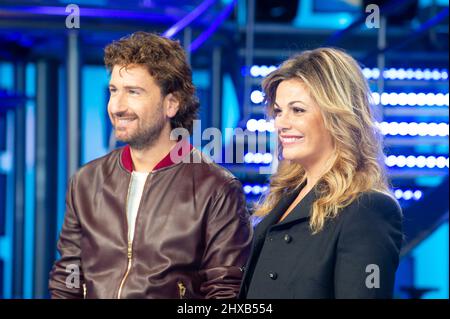 23 septembre 2021 Milan - Striscia la Notizia dans le théâtre de télévision Mediaset. Photo Alessandro Siani, Vanessa Incontrada, Banque D'Images