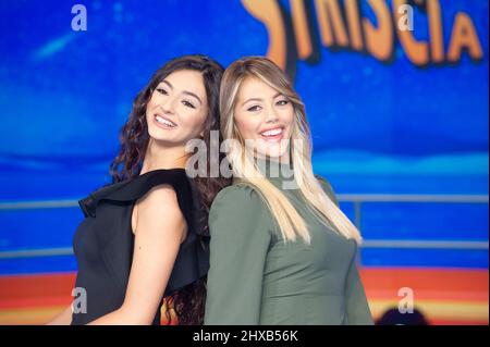 23 septembre 2021 Milan - Striscia la Notizia dans le théâtre de télévision Mediaset. Dans la photo: Talisa jade Ravagnani, Giulia Pelagatti. Banque D'Images