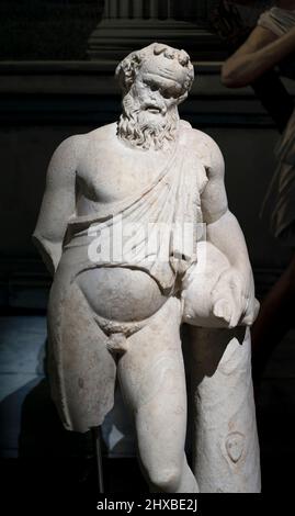 Statue de Silenus de la ville antique de Neapolis, 1st siècle ce. Civilisation romaine. Musée archéologique d'Istanbul, Turquie. Banque D'Images