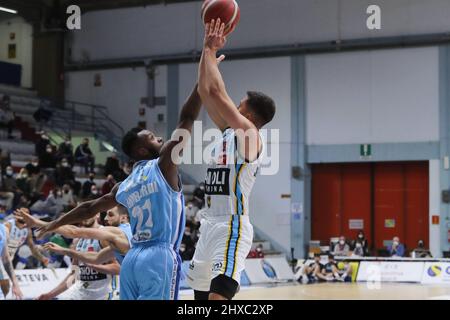 Cremona, Italie. 09th mars 2022. Matteo Spagnolo (Vanoli Cremona) pendant Vanoli Panier Cremona vs GeVi Napoli, Italian Basketball A Serie Championship à Cremona, Italie, Mars 09 2022 crédit: Independent photo Agency/Alay Live News Banque D'Images