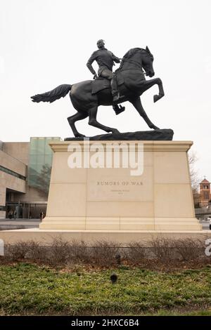 Statue de Rumours of War par Kehinde Wiley devant le Musée des beaux-arts de Richmond, Virginie Banque D'Images