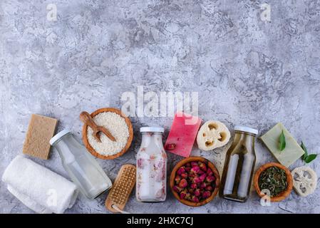 Cosmétiques fermentés à base de riz, de rose et de thé vert Banque D'Images