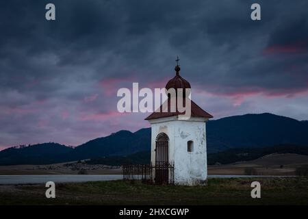 Chapelle St. Anna au village de Klastor pod Znievom, Slovaquie. Banque D'Images