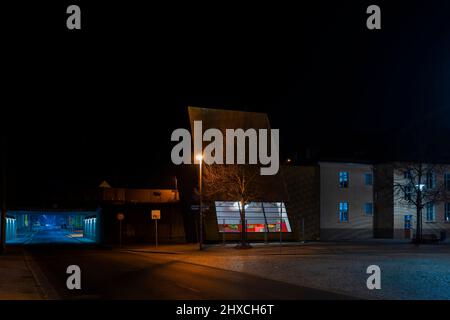 L'Allemagne, ville de Luckenwalde, a déserté des rues la nuit pendant le couvre-feu pour les non vaccinés Banque D'Images