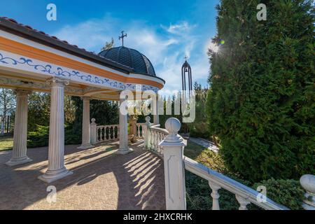 Belle petite chapelle Saint Petka près du village de Chavdar en Bulgarie Banque D'Images