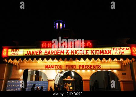 Santa Barbara, États-Unis. 10th mars 2022. Atmosphère à l'extérieur de la cérémonie de remise du Maltin Modern Master Award en l'honneur de Javier Bardem et Nicole Kidman lors du Festival International du film de Santa Barbara 2022 au Arlington Theatre le 10 mars 2022 à Santa Barbara, Californie. Photo: Crash/imageSPACE crédit: Imagespace/Alamy Live News Banque D'Images