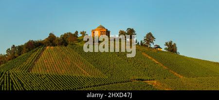 Chapelle funéraire dans les vignobles près de Stuttgart-Rotenberg, Bade-Wurtemberg, Allemagne Banque D'Images